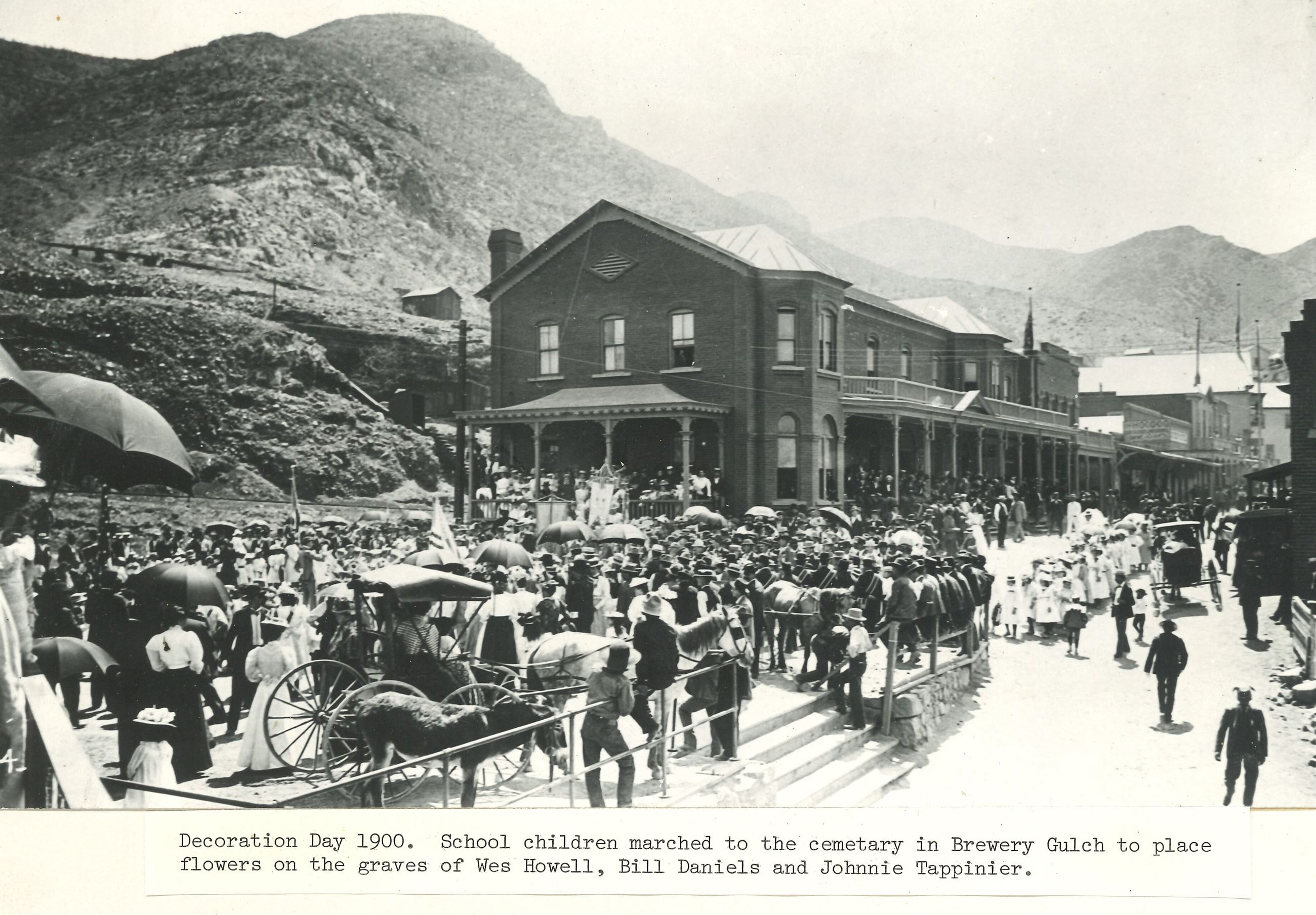 Second Library Decoration Day